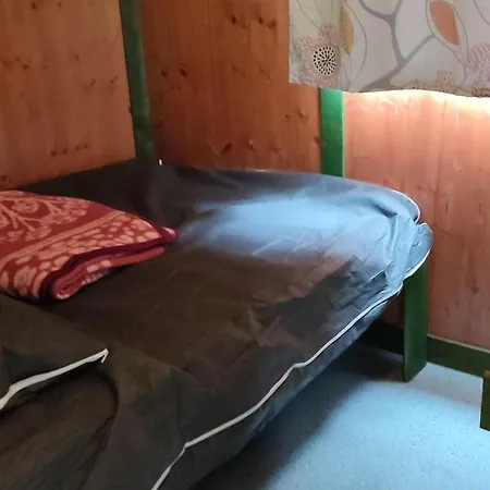 Avec Terrasse - 6 Pers. - Api-1-52-2030 Campsite La Tour-d'Auvergne