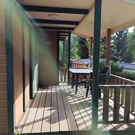 Camping Avec Terrasse - 6 Pers. - Api-1-52-2030
